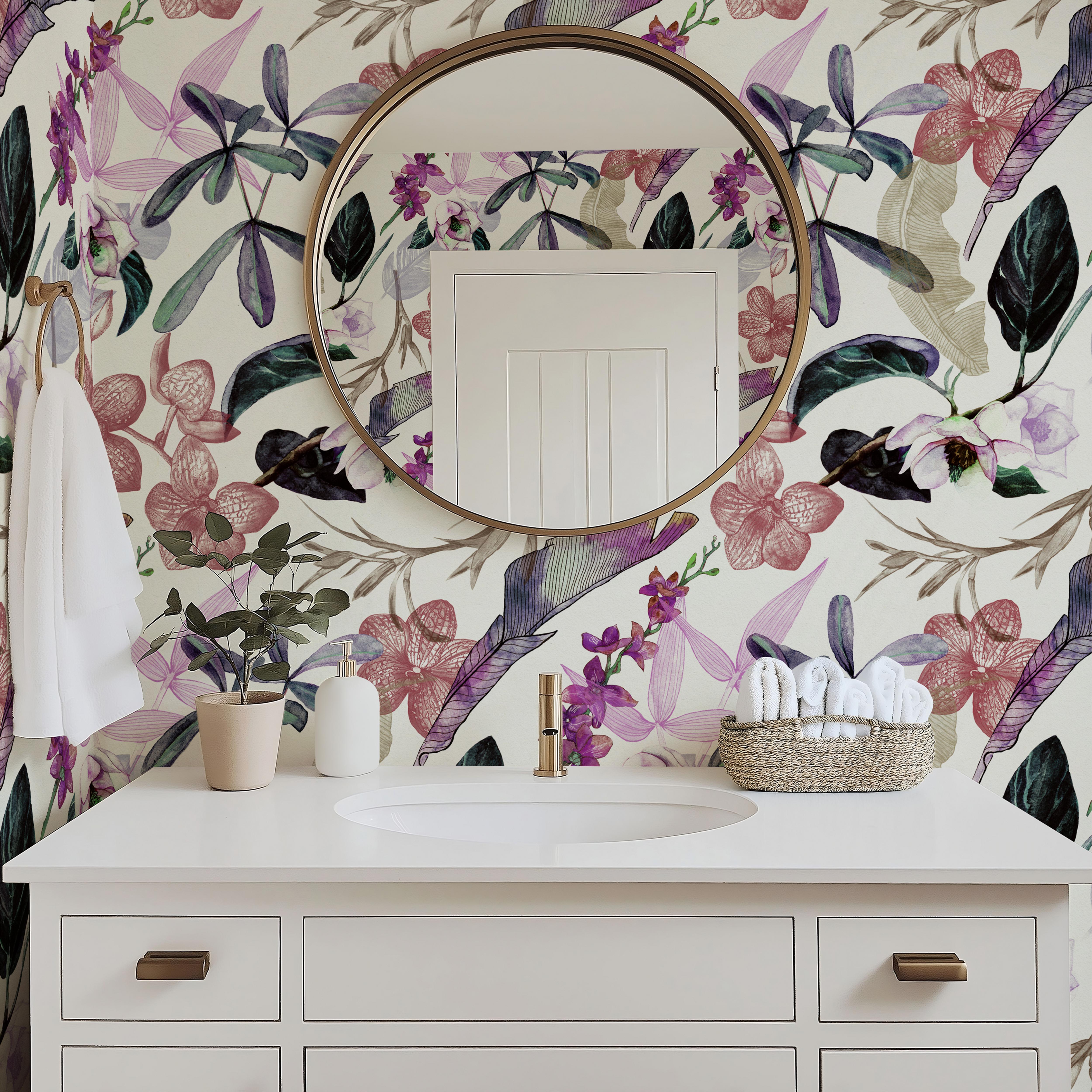 jungle garden tropical floral wallpaper in bathroom 2351

