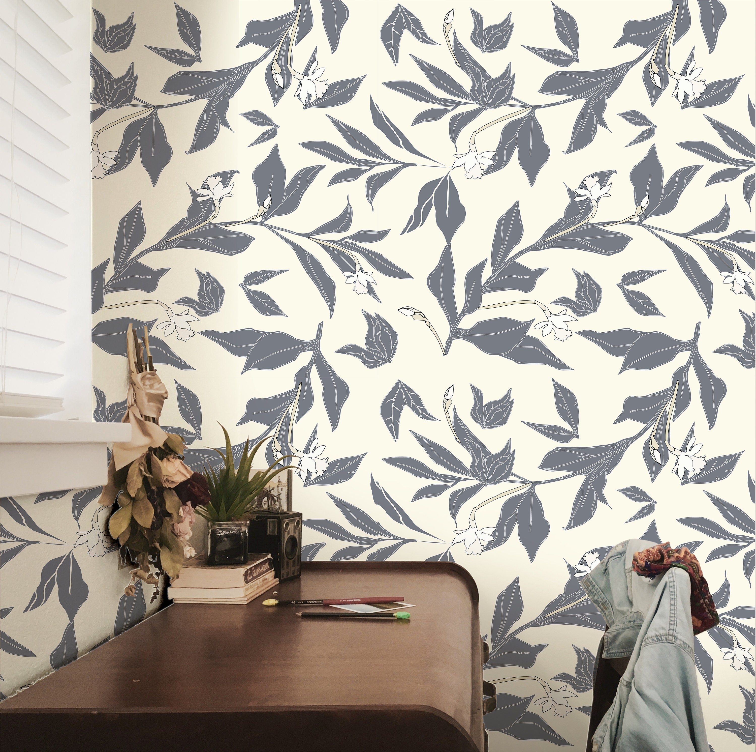 Ivory Gray Floral Wallpaper | Wallpaper Peel and Stick | Removable Wallpaper | Peel and Stick Wallpaper | Wall Paper Peel And Stick 2074 - JamesAndColors