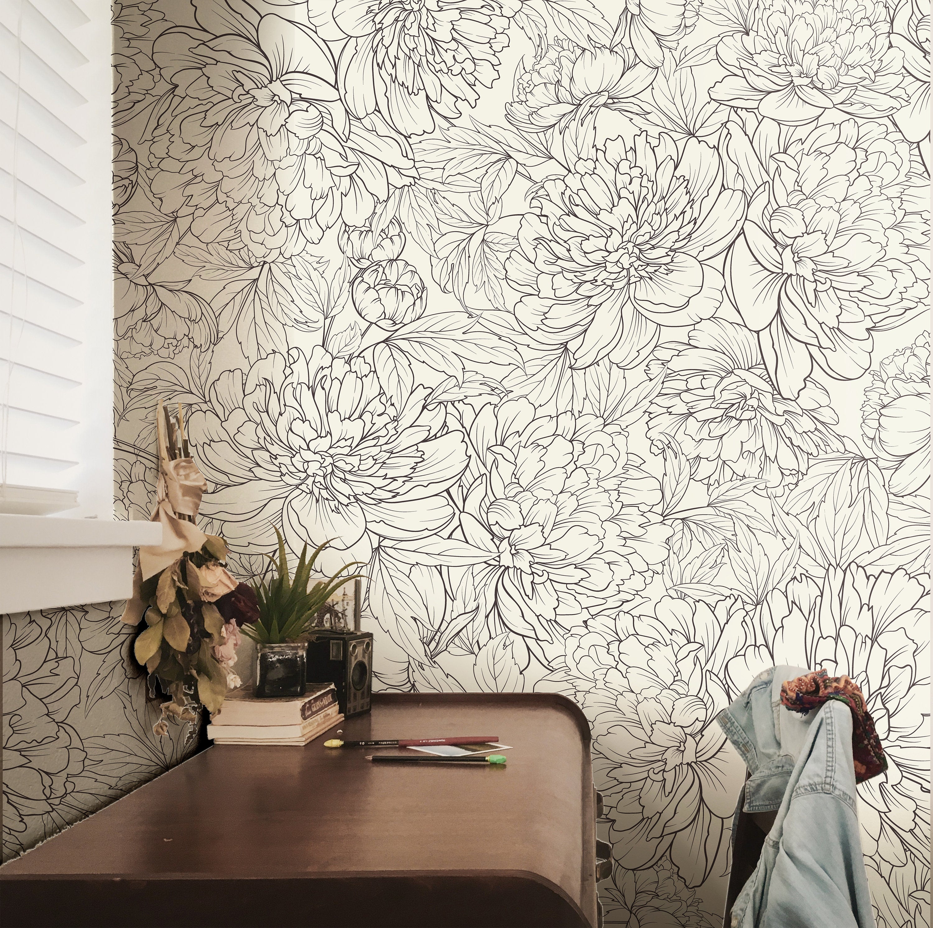 Set of 4 Panels of 24in (2ft) x 120in (10ft) Black and White Floral Outline DISCOUNTED Peel And Stick TEXTURE Wallpaper 3822